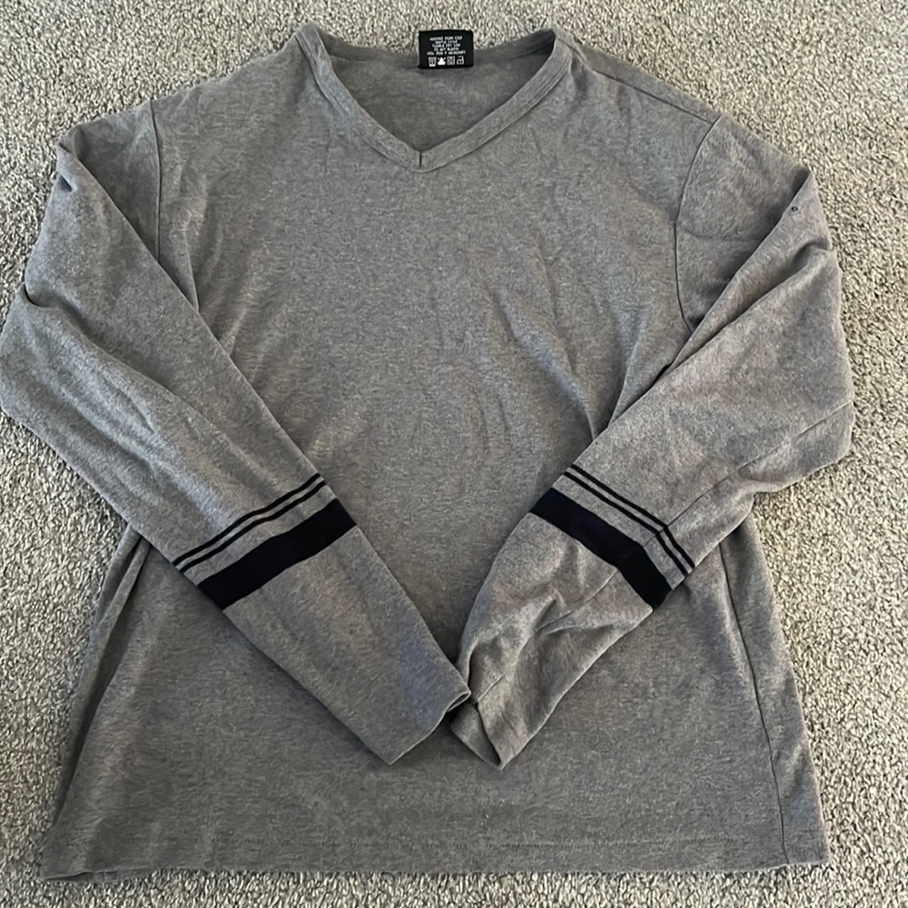 simple soft sweater, very elegant and comfy